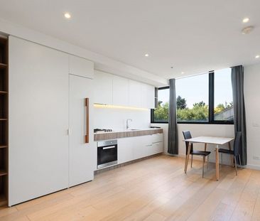 206/740 Station Street, Box Hill South - Photo 3