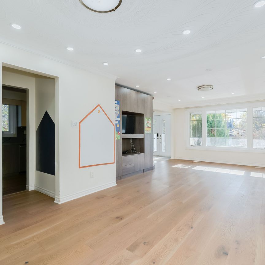 For Lease - 188 Upper Canada Drive Unit# Main Floor, Toronto, Ontario - Photo 1