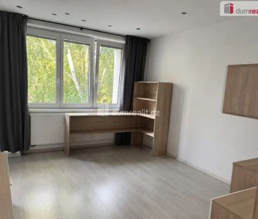 Pronájem bytové jednotky 2+1 v Ústí nad Labem - Fotografie 1