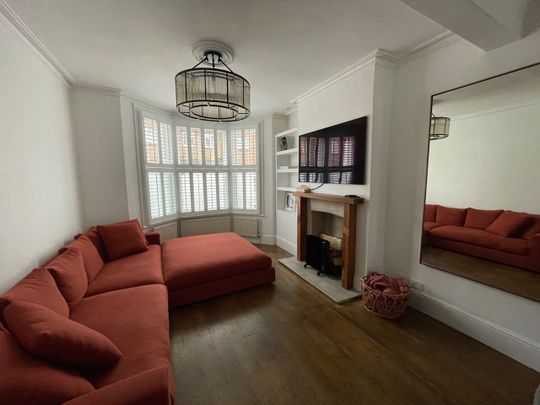 3 Bed Terraced House, London, SW6 - Photo 1