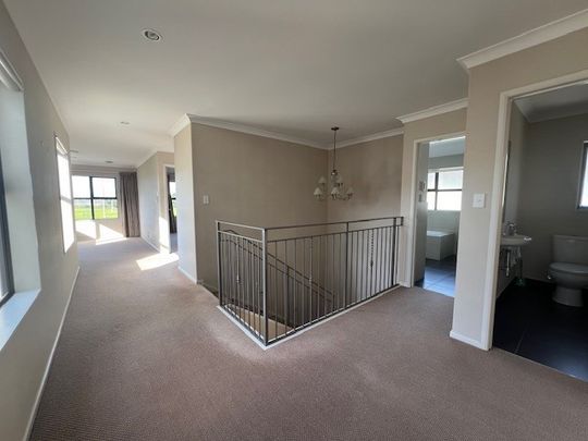 LOOKING FOR A SPACIOUS 4 BED FAMILY HOME IN MILLWATER-LOOK NO FURTHER - Photo 1