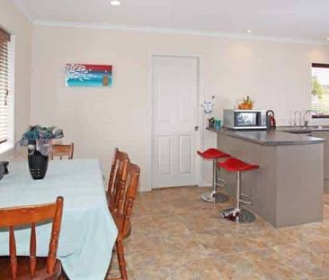 3 Bedroom 1 bathroom Brick House - Photo 5