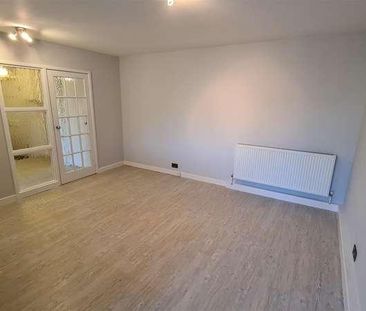 Stonegrove, Edgware, HA8 - Photo 3