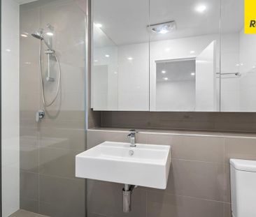 Apartment Living in the Heart of Phillip - Photo 3