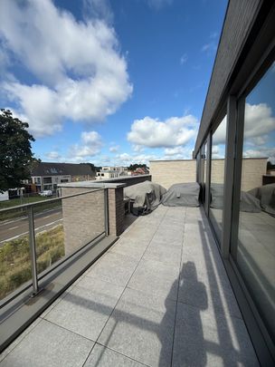 Modern dakappartement met 2 slaapkamers te huur Zolder - Photo 1