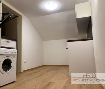 1-Zimmer-Mansarden-Einliegerwohnung in einem Reiheneckhaus - Ensemb... - Foto 6