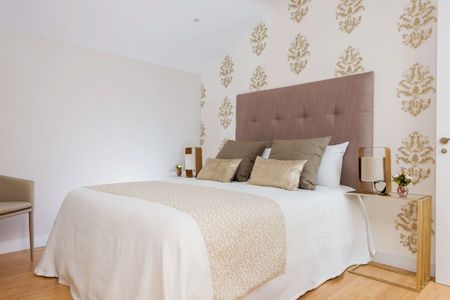 Calle Trinidad Grund, Málaga, Andalusia 29001 - Photo 4