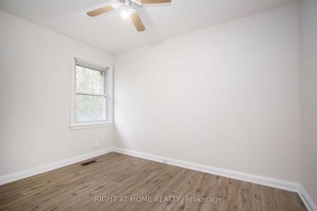 Detached Home For Lease | E8121602 - Photo 4