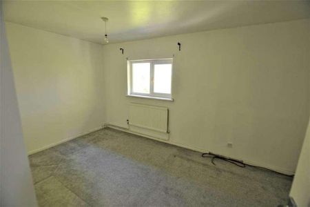 Kensington Drive, Great Holm, MK8 - Photo 2