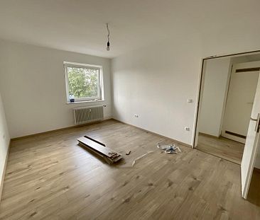 Ab 16.05.2024 bezugsfrei! Helle und gepflegte 3 ZKB-Wohnung im 2. OG von Surheide - Foto 3