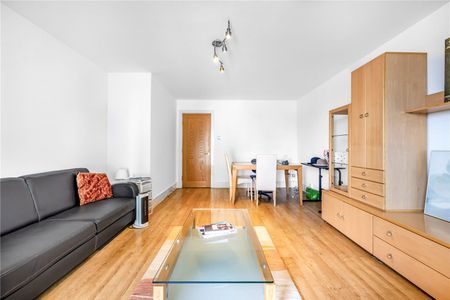 St. George Wharf, London, SW8 2LP - Photo 3