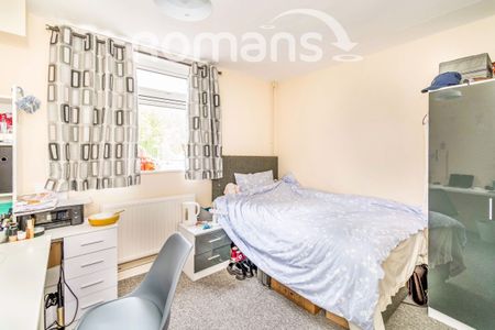 5 bedroom apartment to rent - Photo 3