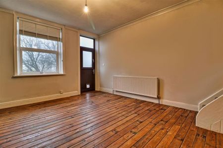 3 bedroom terraced house to rent - Photo 3