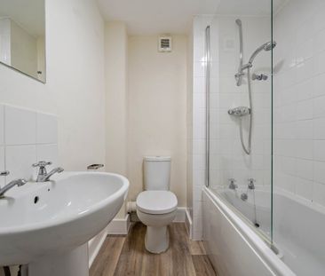 5 bedroom end of terrace house to rent - Photo 5