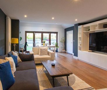 4 bedroom semi-detached house to rent - Photo 1