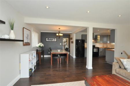 59 Jameston Ave, Hamilton - 3 Bedroom Main Floor Unit - Photo 3