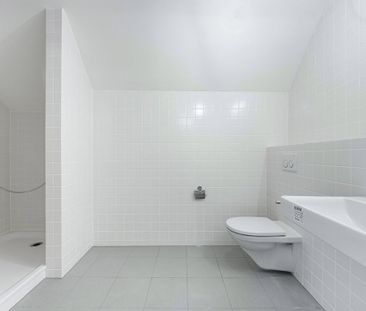 Preisgünstige Dachwohnung mit zeitgemässem Komfort - Foto 3