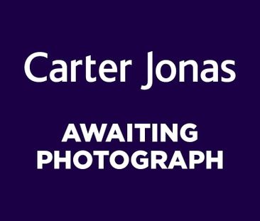 Well-presented 1 bedroom semi-detached property located in the popu... - Photo 1