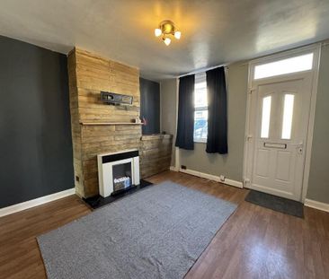 2 bedroom cottage to rent - Photo 2