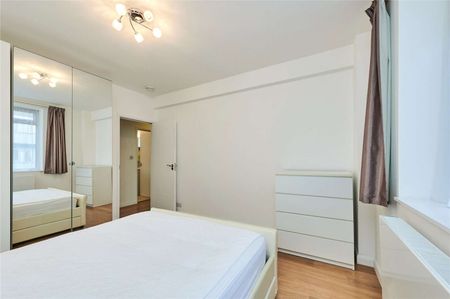 Large two bedroom apartment set only 0.1 from the Underground station and Paddington Recreation Ground - Photo 2