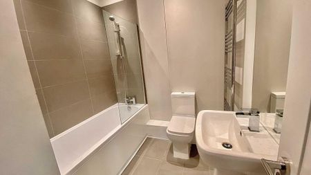 2 bedroom apartment to rent - Photo 2