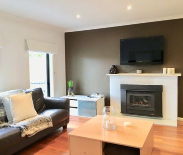 20 Ash Grove, Keilor East VIC 3033 - Photo 6