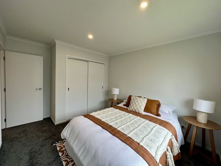 Lush Executive Living in Prime Central Location - Photo 3