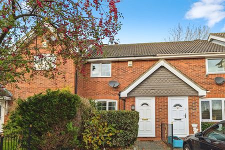 Chelveston Crescent, SO16 - Photo 5