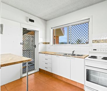 Location Location! Beach Living In The Heart of Kingscliff - Photo 2