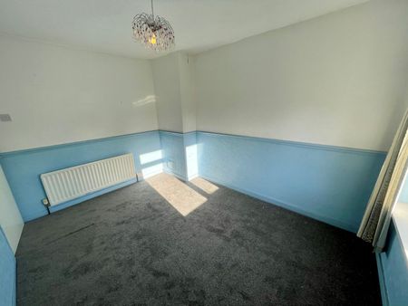 3 Bedroom House To Rent - Photo 4