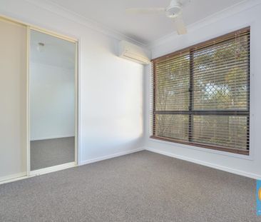 DELIGHTFUL HOME, GREAT LOCATION WITH SOLAR - Photo 4