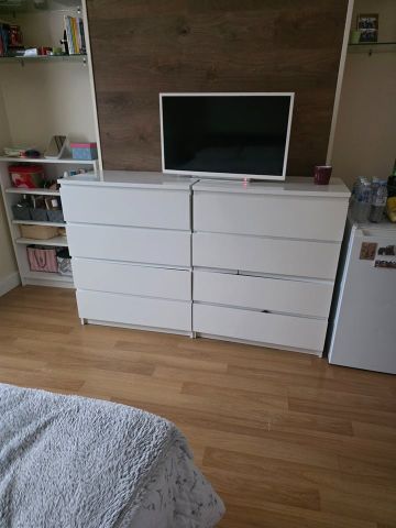 5 Bed Terraced House, Plaistow, E13 - Photo 2