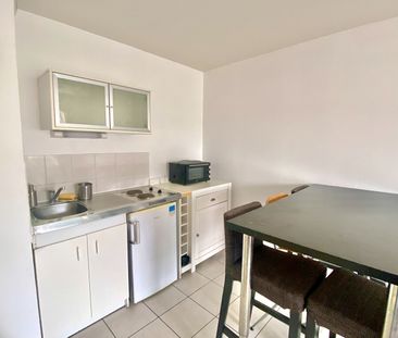 Location Appartement 2 pièces 31m² - Photo 3