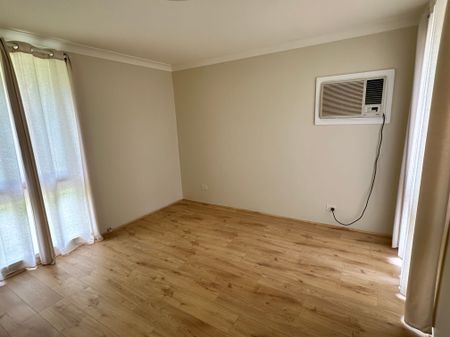 Charming 3-Bedroom Home in Eschol Park - Photo 3