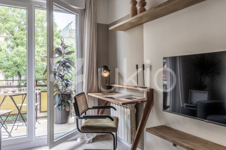 2 room luxury Flat for rent in Madrid, Spain - Photo 2
