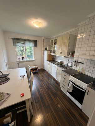 Östra Trädgårdsgatan, Kil - Photo 1