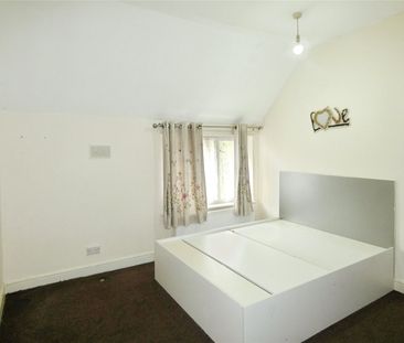 3 bedroom house to rent Third Avenue, Rainworth, NG21 - Photo 5