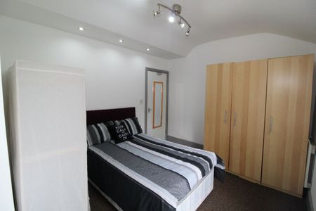 Fishergate Hill Flat, PRESTON, Lancashire PR1 8JB - Photo 5