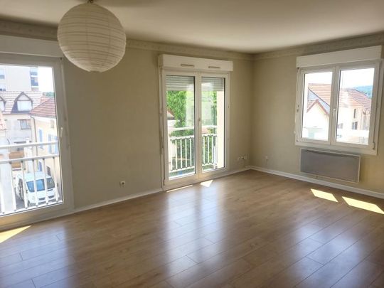 Location Appartement 3 pièces 68m² TRIEL SUR SEINE 78510 - Photo 1