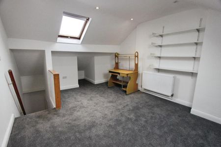 2 bedroom terraced house to rent - Photo 4