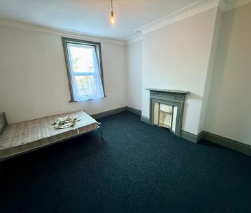 5 bedroom terraced house to rent - Photo 5