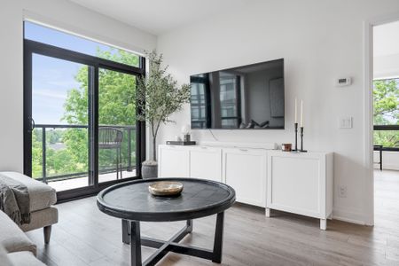 For Lease - 681 Yonge Street Unit# 404, Barrie, Ontario - Photo 5