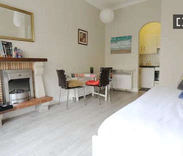 1-bedroom apartment for rent in North City, Dublin - Photo 1