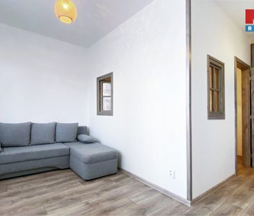 Pronájem bytu 1+1 34 m² - Photo 1