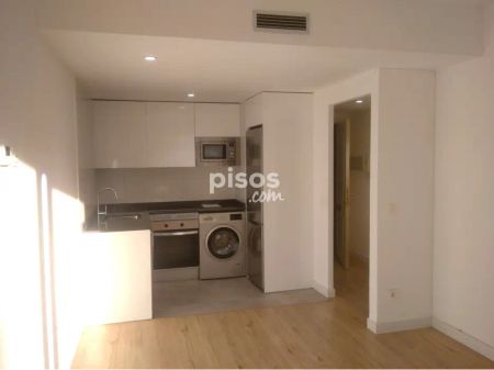 Apartamento en alquiler en Avenida de Cesáreo Alierta, 23, cerca de Calle de la Florida - Photo 2