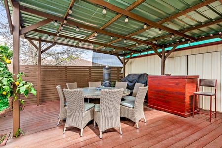 23 Poa Court, Delahey VIC 3037 - Photo 4