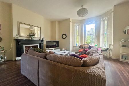 Flat 1, 47 Ashley Avenue - Photo 3