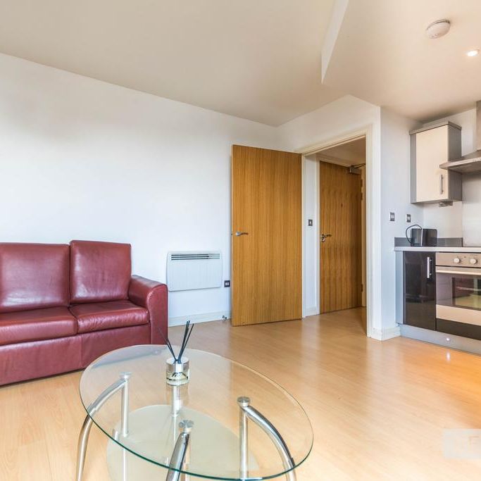 1 bedroom flat to rent - Photo 1