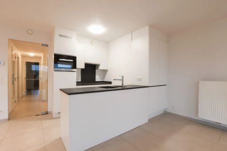 Gelijkvloers appartement te huur met 2 slaapkamers en ruime tuin! - Foto 2