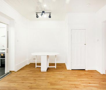 4 bedroom terraced house to rent - Photo 1